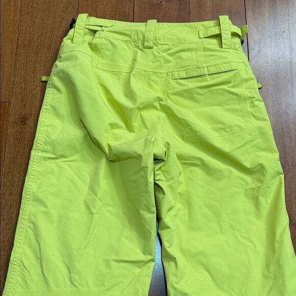The North Face Women's Freedom Hyvent Insulated Ski Pants in neon yellow size XS - Picture 5 of 13